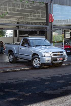 CHEVROLET S10 2.4 MPFI ADVANTAGE 4X2 CS 8V FLEX 2P MANUAL CHEVROLET S10 2.4 MPFI ADVANTAGE 4X2 CS 8V FLEX 2P MANUAL